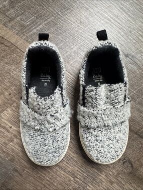 Zara Baby Gray Sherpa Slip-On Sneakers